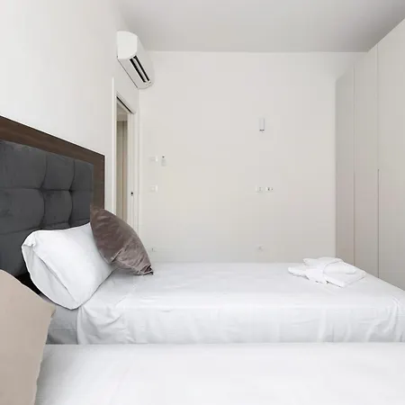 Le Dodici Porte - Porta San Vitale 8 By District