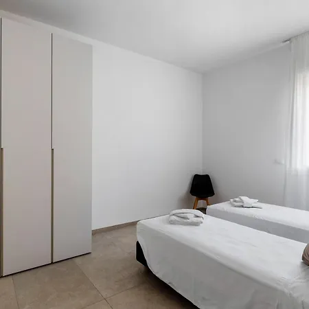 Le Dodici Porte - Porta San Vitale 8 By District Διαμέρισμα